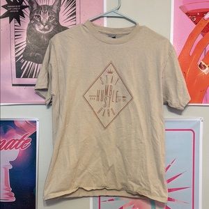 💰Tan Short Sleeve Tee with Diamond Graphic